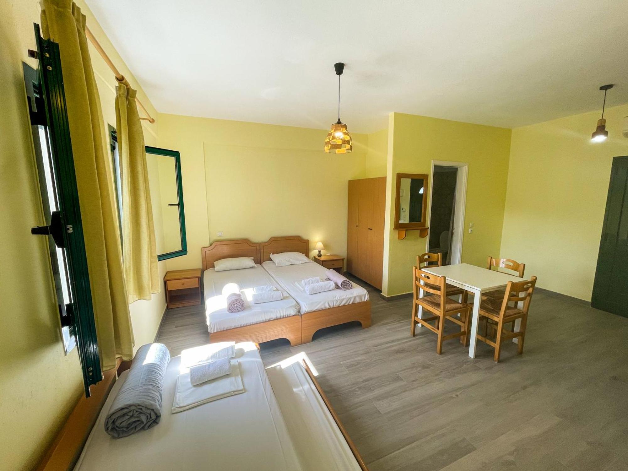 Sapfo Beach Studios Nikiti  Extérieur photo