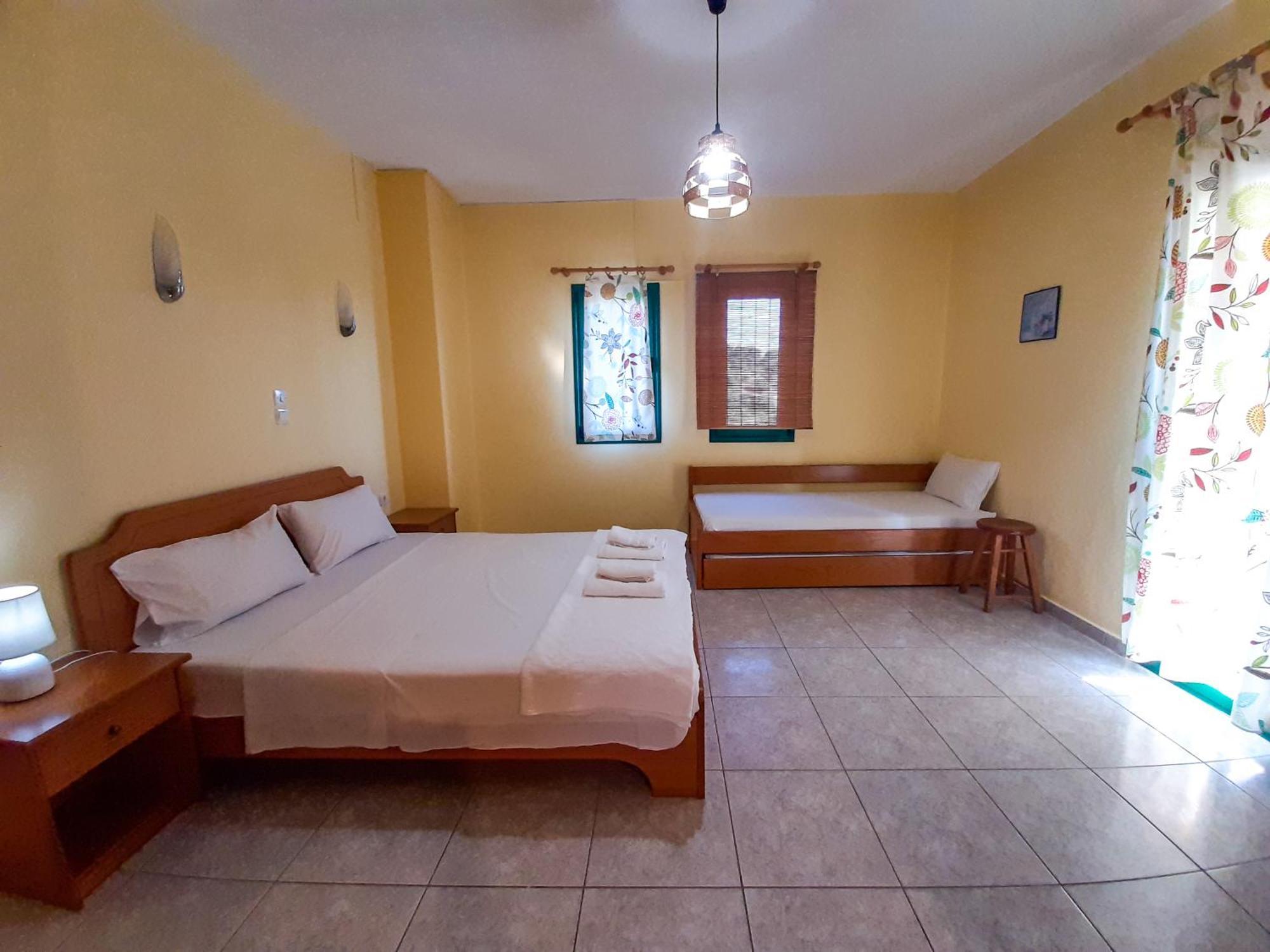 Sapfo Beach Studios Nikiti  Extérieur photo
