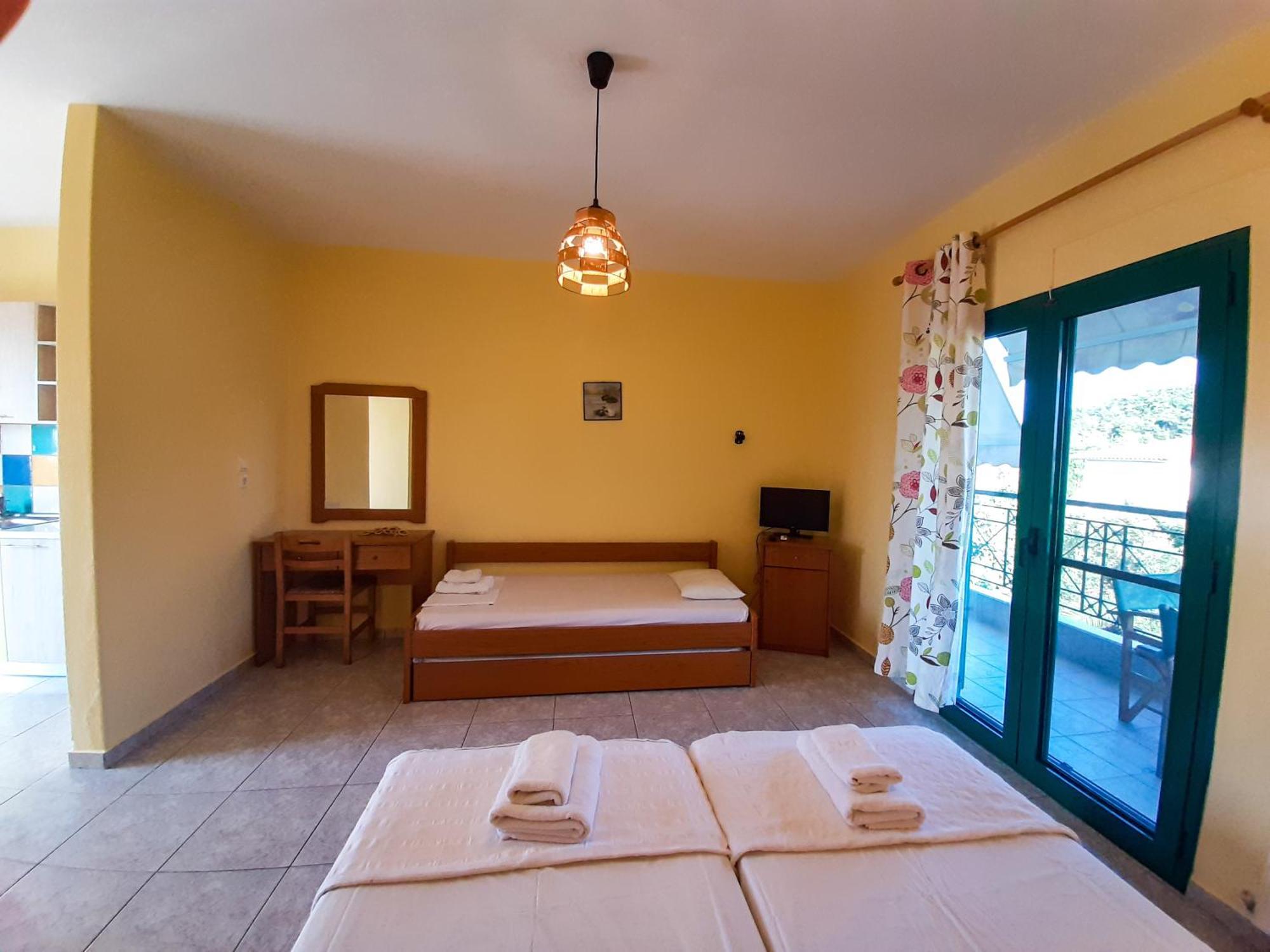 Sapfo Beach Studios Nikiti  Extérieur photo