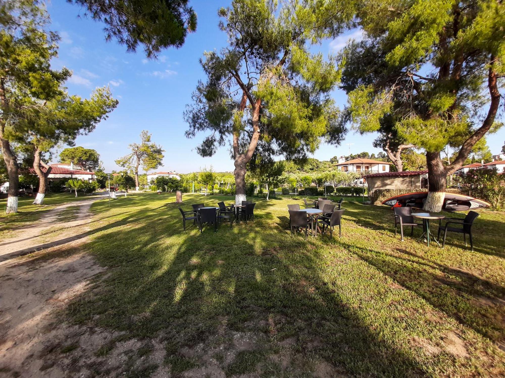 Sapfo Beach Studios Nikiti  Extérieur photo